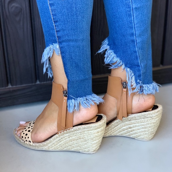 NIB Jute Calf Hair Leopard Leather Wedge Sandal - Picture 2 of 5